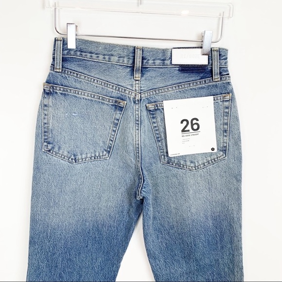 Re/Done | Original 90s Loose Straight Jeans in Light Worn - Picture 5 of 10